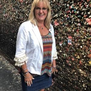 Meet your Posher, Cindy